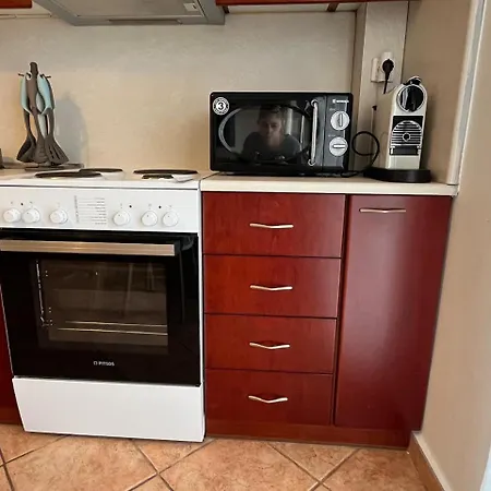 Marousi Cozy Apartment *